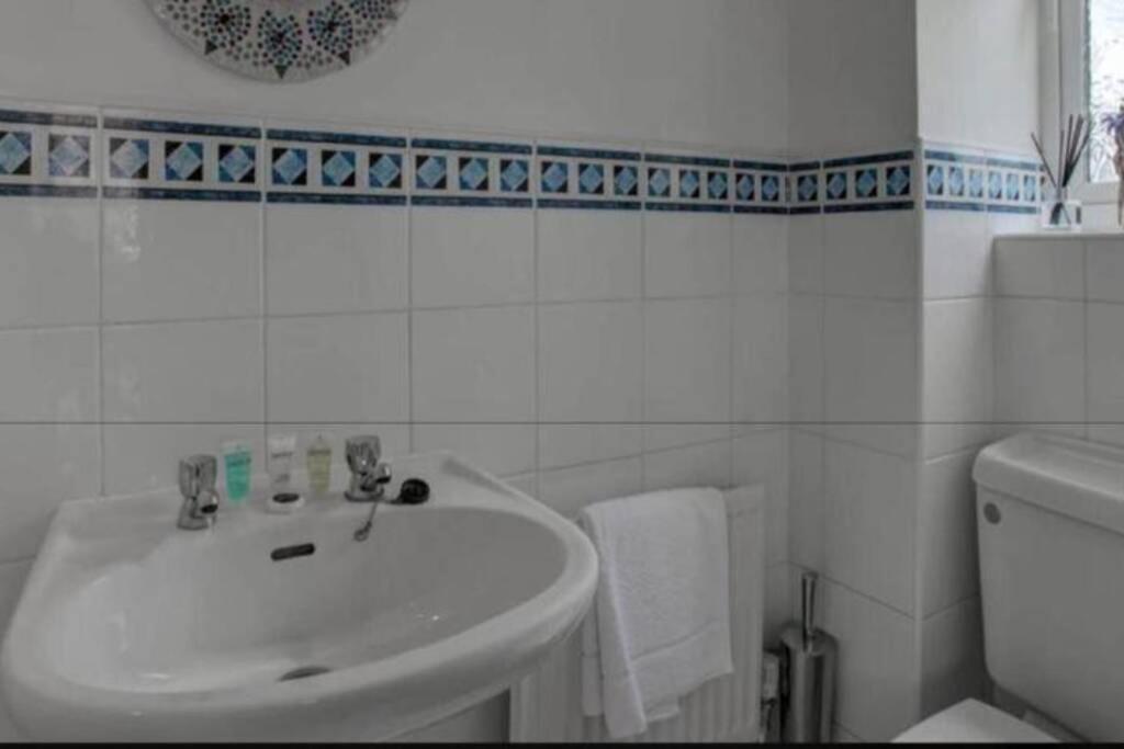 Luxury 4 Bedroom House Manchester Ngoại thất bức ảnh
